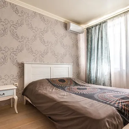 Apartment Evksinograd